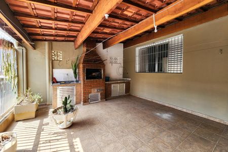 Casa à venda com 232m², 4 quartos e 2 vagasÁrea Gourmet 