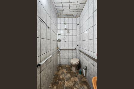 Casa à venda com 232m², 4 quartos e 2 vagasBanheiro 2 - Casa 2