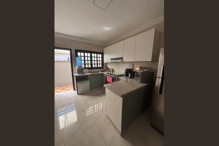 Casa à venda com 210m², 4 quartos e 4 vagasFoto 10