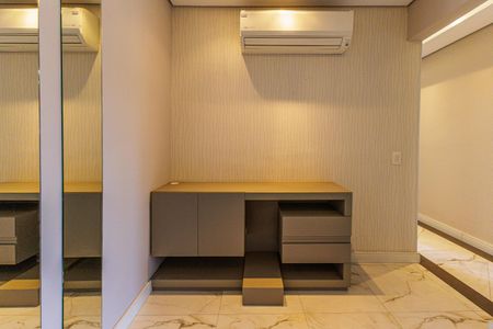 Apartamento para alugar com 130m², 3 quartos e 2 vagas Apartamento para alugar com 130m², 3 quartos e 2 vagasSala