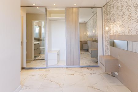 Apartamento para alugar com 130m², 3 quartos e 2 vagas Apartamento para alugar com 130m², 3 quartos e 2 vagasSuíte