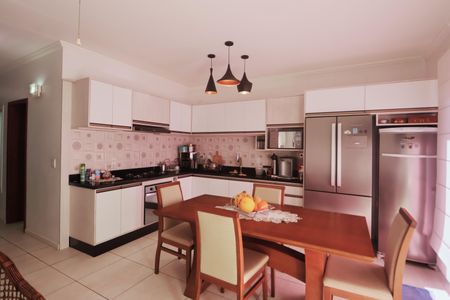 Casa à venda com 230m², 3 quartos e 4 vagasCozinha