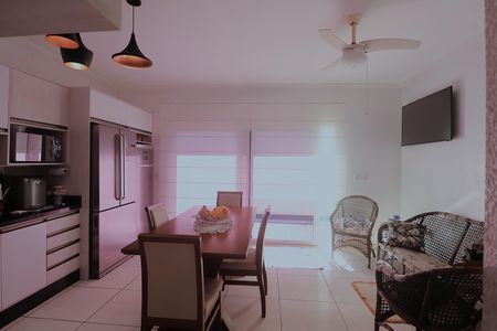 Casa à venda com 230m², 3 quartos e 4 vagasCozinha