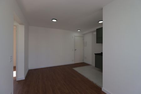 Sala de apartamento para alugar com 2 quartos, 47m² em Campestre, Santo André