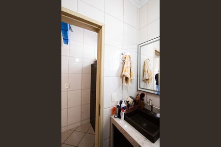 Casa à venda com 200m², 4 quartos e 2 vagasBanheiro