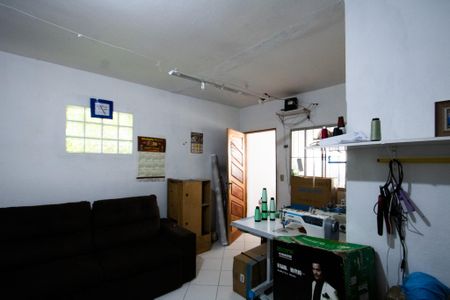 Casa à venda com 200m², 4 quartos e 2 vagasCasa da sala 2