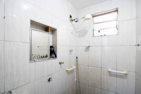 Casa à venda com 200m², 4 quartos e 2 vagasBanheiro