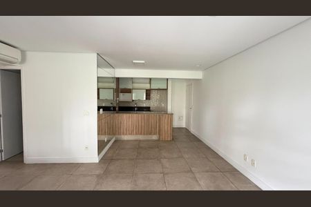 Apartamento à venda com 69m², 2 quartos e 2 vagasFoto 03