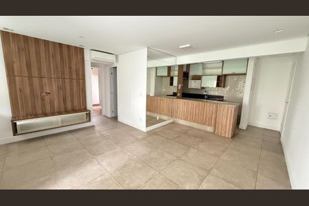 Apartamento à venda com 69m², 2 quartos e 2 vagasFoto 02
