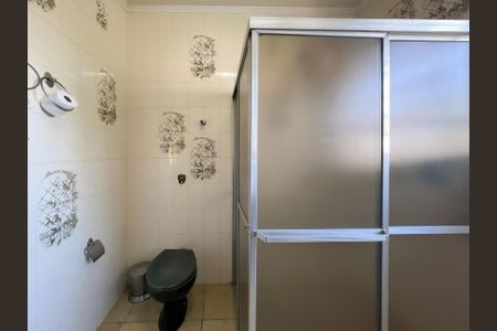 Casa para alugar com 500m², 5 quartos e 6 vagasBanheiro 3