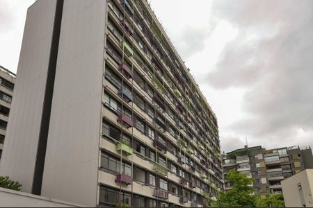 Apartamento para alugar com 82m², 2 quartos e 1 vagaFachada