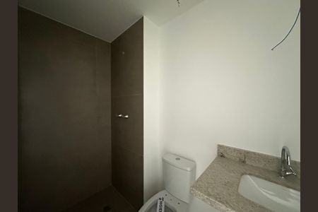 Banheiro da Suíte 1 de apartamento à venda com 3 quartos, 89m² em Alphaville, Barueri