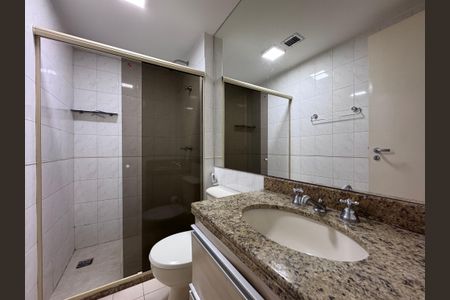 Apartamento à venda com 110m², 3 quartos e 1 vaga Apartamento à venda com 110m², 3 quartos e 1 vagaBanheiro Social