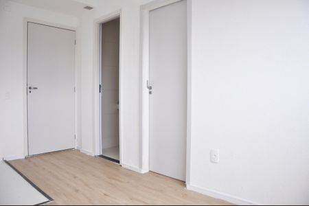 Apartamento à venda com 33m², 2 quartos e sem vaga Apartamento à venda com 33m², 2 quartos e sem vagaSala