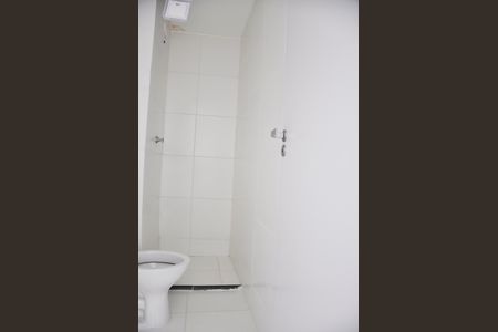 Apartamento à venda com 33m², 2 quartos e sem vaga Apartamento à venda com 33m², 2 quartos e sem vagaBanheiro Social