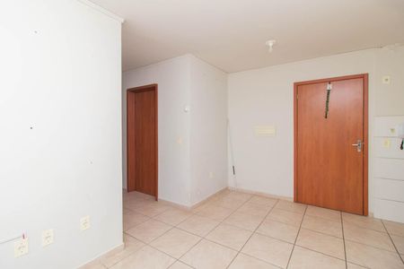 Sala de apartamento para alugar com 2 quartos, 50m² em Chapéu do Sol, Porto Alegre