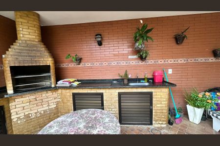 Casa de condomínio para alugar com 450m², 4 quartos e 2 vagasChurrasqueira