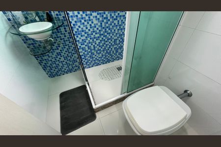 Casa de condomínio para alugar com 450m², 4 quartos e 2 vagasBanheiro quarto 4