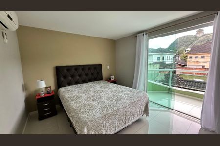 Casa de condomínio para alugar com 450m², 4 quartos e 2 vagasQuarto 2