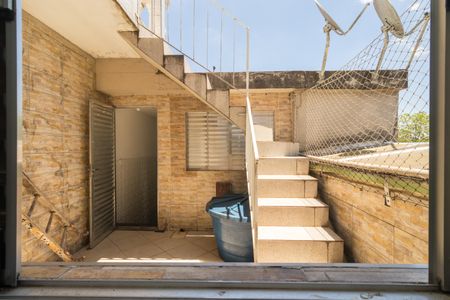 Vista do Quarto de casa para alugar com 1 quarto, 45m² em Vila Bancaria, São Paulo