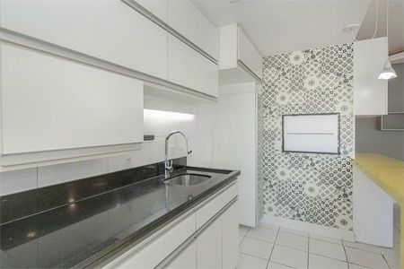 Apartamento à venda com 65m², 2 quartos e 2 vagasCozinha