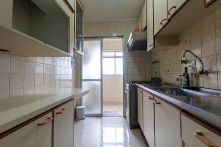 Apartamento para alugar com 58m², 2 quartos e 2 vagasCozinha