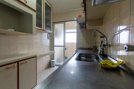 Apartamento para alugar com 58m², 2 quartos e 2 vagasCozinha