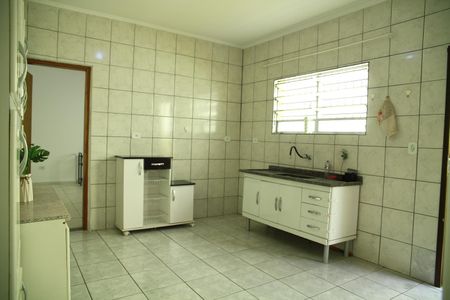 Casa para alugar com 125m², 2 quartos e 2 vagasCozinha