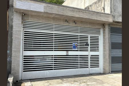 Casa para alugar com 125m², 2 quartos e 2 vagasFachada