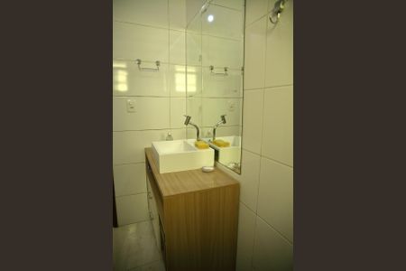 Casa para alugar com 125m², 2 quartos e 2 vagasBanheiro Social