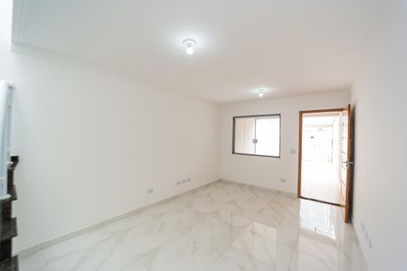 Casa à venda com 99m², 3 quartos e 2 vagasSala