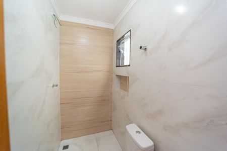Casa à venda com 99m², 3 quartos e 2 vagasBanheiro