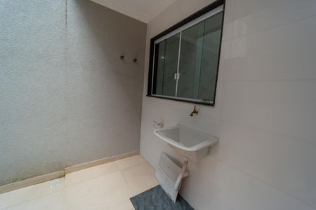 Casa à venda com 99m², 3 quartos e 2 vagasÁrea de Serviço