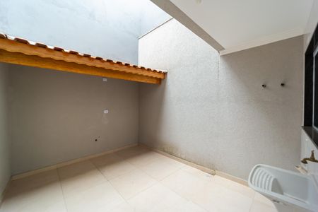 Casa à venda com 99m², 3 quartos e 2 vagasÁrea de Serviço