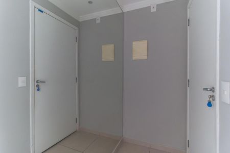 Apartamento para alugar com 48m², 2 quartos e 1 vaga Apartamento para alugar com 48m², 2 quartos e 1 vagaEntrada