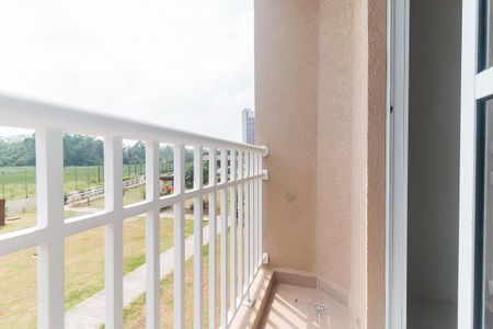 Sacada da Sala de apartamento para alugar com 2 quartos, 48m² em Vila Mogilar, Mogi das Cruzes