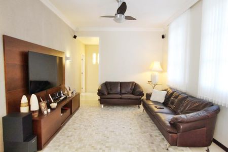 Casa à venda com 5 quartos, 440m² em Santo Antônio, Niterói