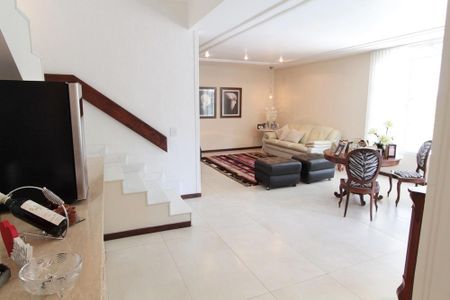 Casa à venda com 5 quartos, 440m² em Santo Antônio, Niterói