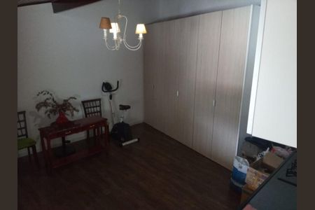 Casa à venda com 5 quartos, 274m² em Itaipu, Niterói