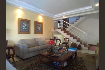 Casa à venda com 3 quartos, 259m² em Itaipu, Niterói