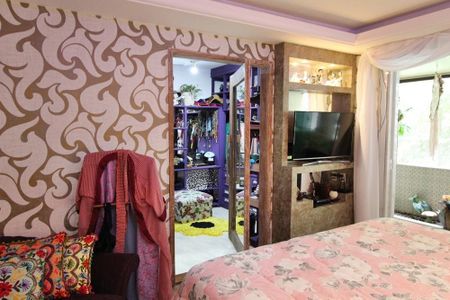 Casa à venda com 4 quartos, 300m² em Pendotiba, Niterói