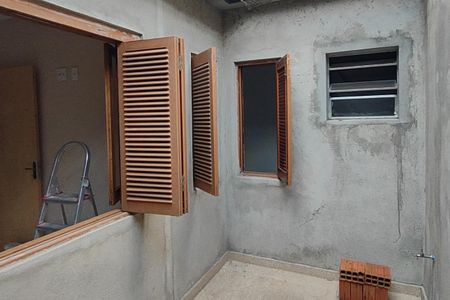 Casa à venda com 100m², 4 quartos e 2 vagasQuintal