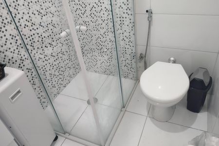 Casa à venda com 100m², 4 quartos e 2 vagasBanheiro