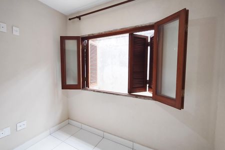 Casa à venda com 100m², 4 quartos e 2 vagasQuarto 2