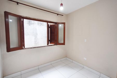 Casa à venda com 100m², 4 quartos e 2 vagasQuarto 2