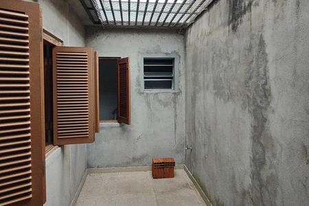 Casa à venda com 100m², 4 quartos e 2 vagasQuintal