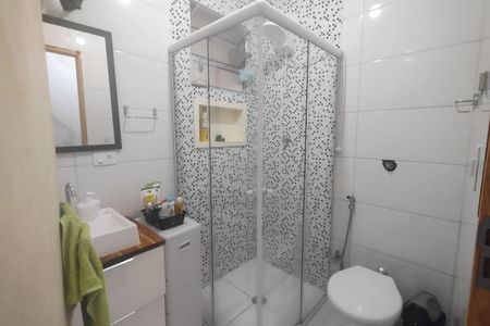 Casa à venda com 100m², 4 quartos e 2 vagasBanheiro