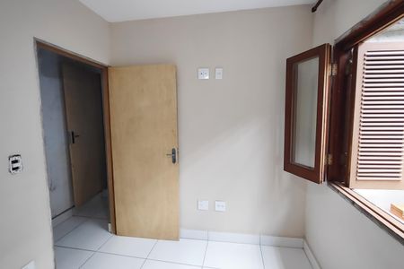 Casa à venda com 100m², 4 quartos e 2 vagasQuarto 2