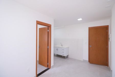 Sala de apartamento para alugar com 2 quartos, 37m² em Vila Palmares, São Caetano do Sul