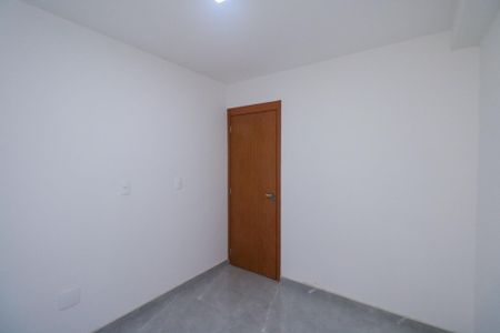 Quarto 2 de apartamento para alugar com 2 quartos, 37m² em Vila Palmares, São Caetano do Sul